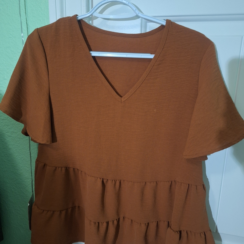 Women's V-Neck Ruffle Hem Top - Brown